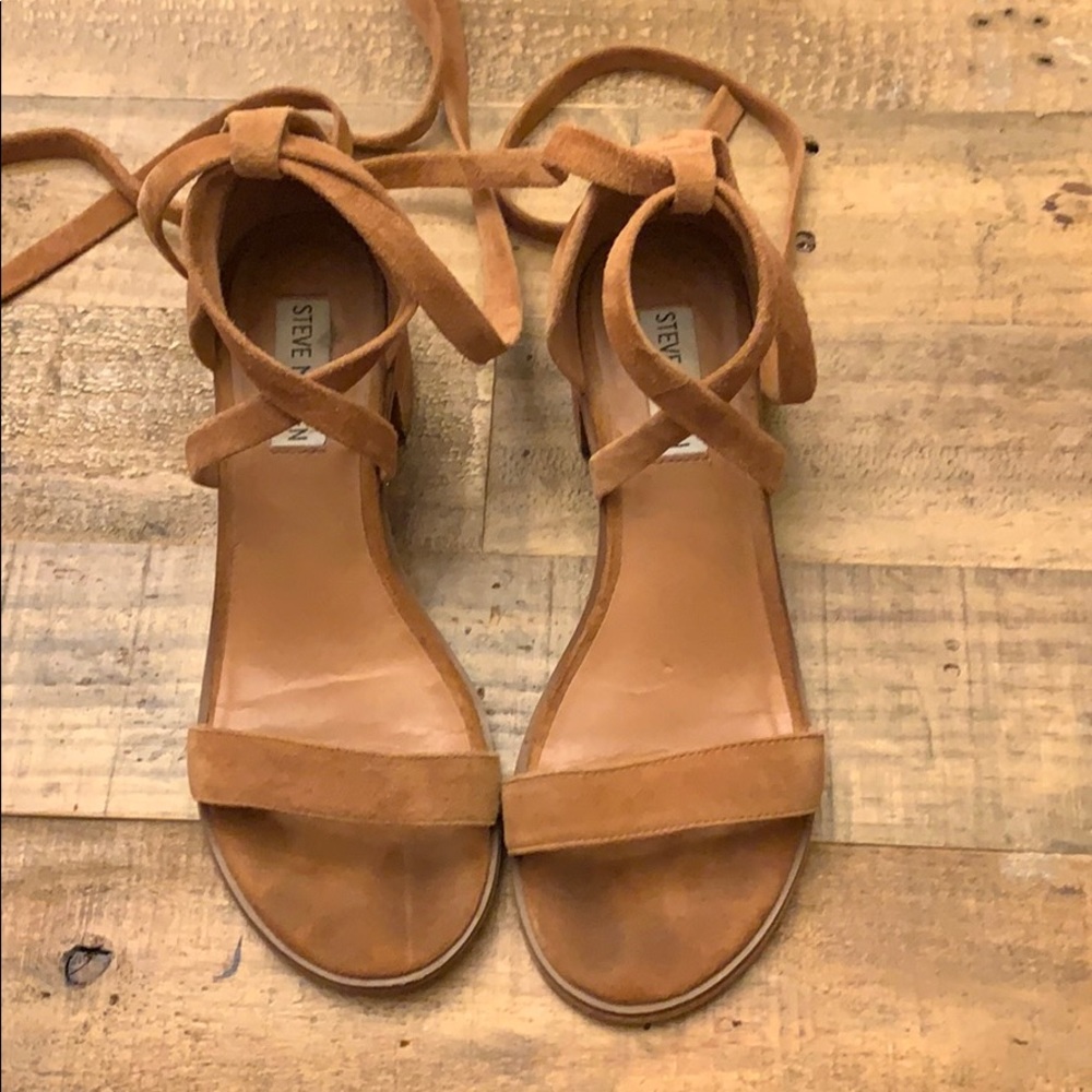 Steve Madden lace up